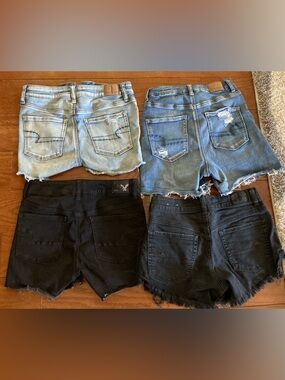 Set of 4 American Eagle shorts